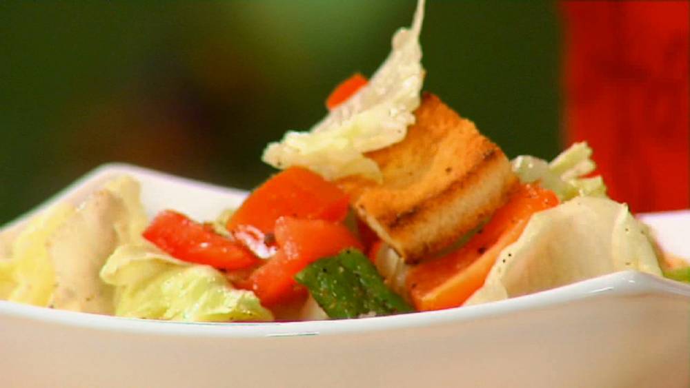 Crostini with Tomato and Bell Pepper Topping