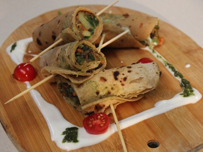 Roasted Vegetables and Spinach Kathi Rolls