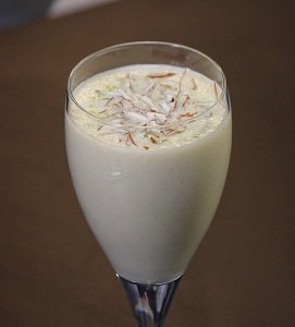 Thandai & Melon Smoothie with Oats